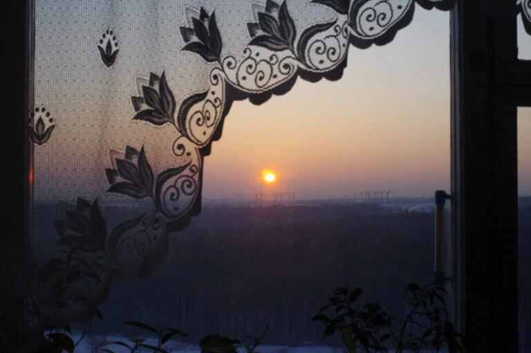 Рассвет. Зима. Город.